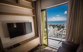Flat Premium Ponta Negra